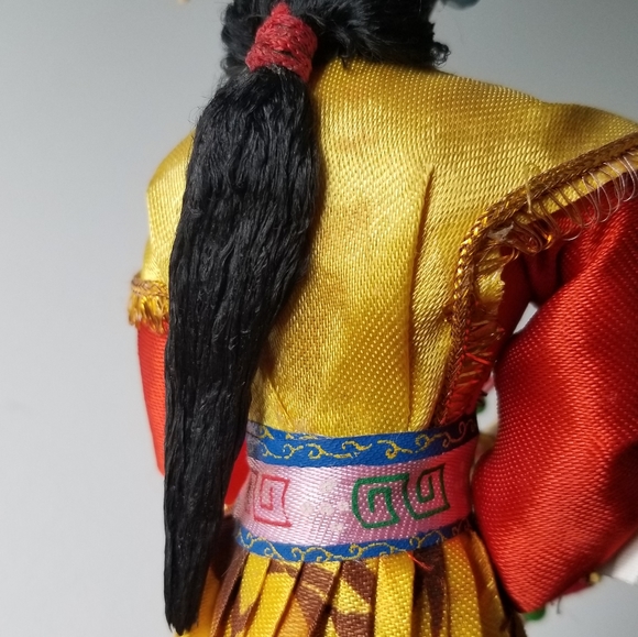 Vintage souvenir Chinese geisha doll - Picture 8 of 9